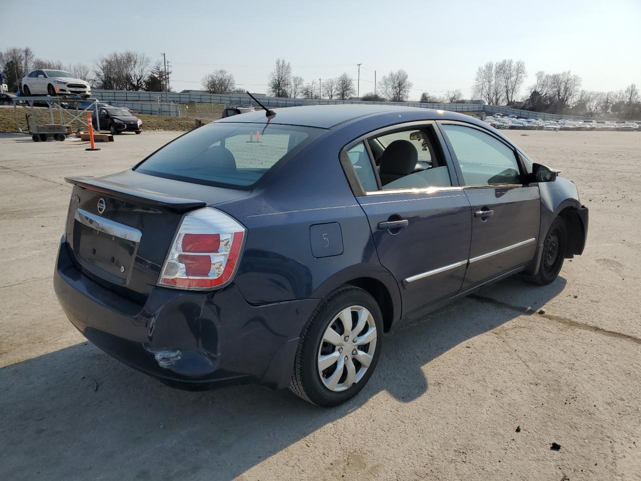 2012 Nissan Sentra - Image 3