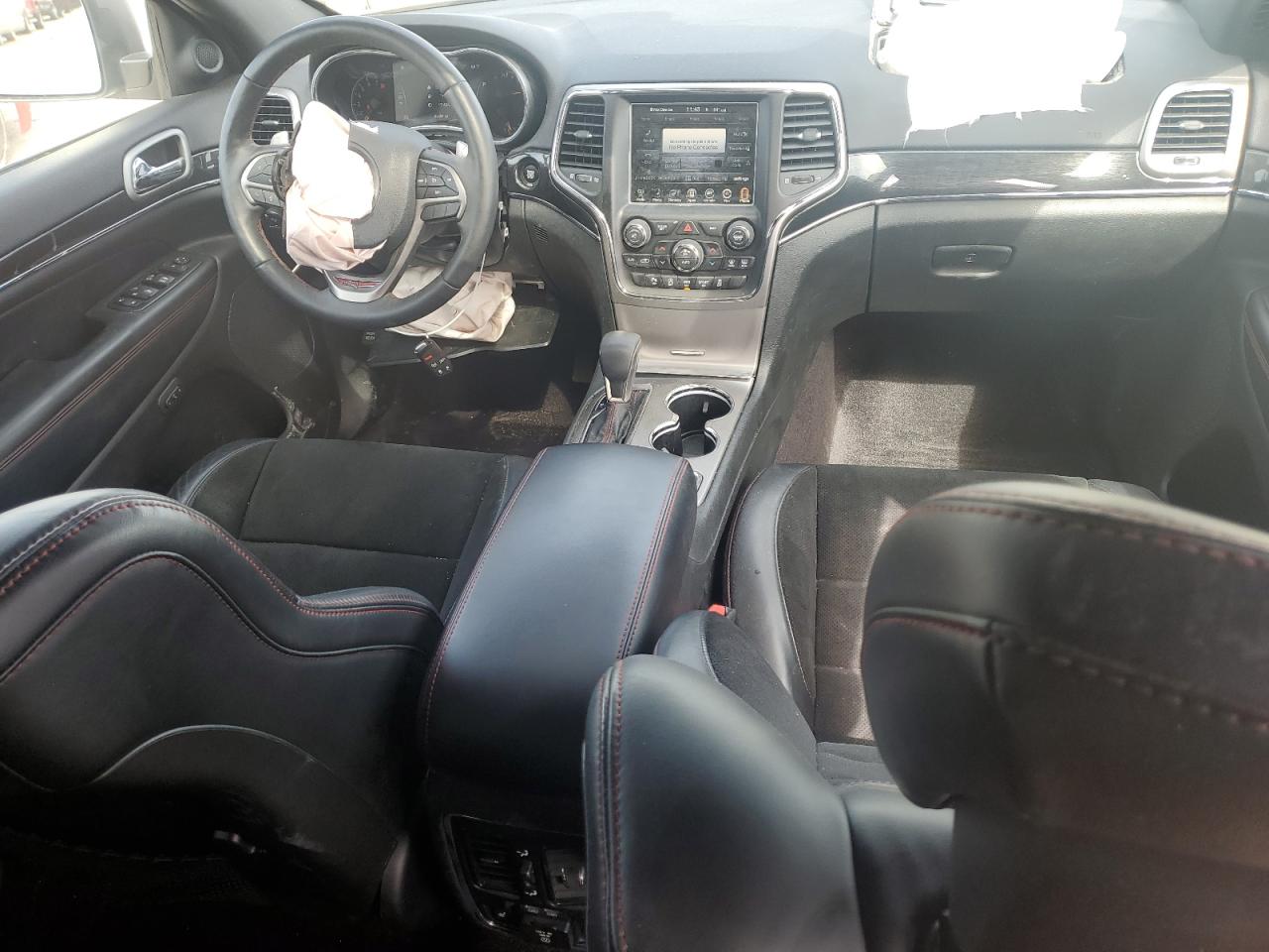 2017 Jeep Grand Cherokee - Image 8