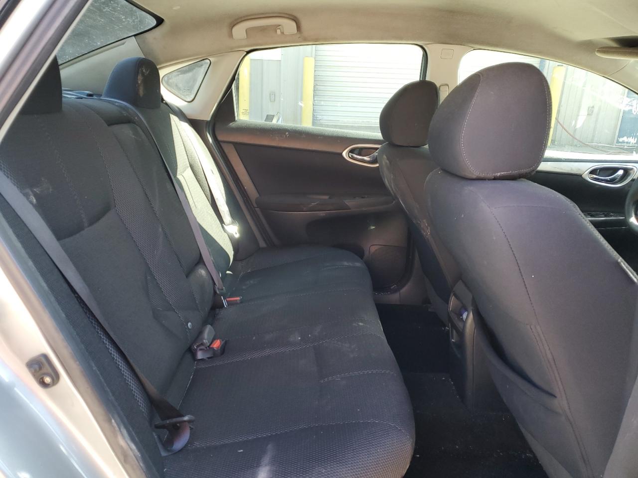 2013 Nissan Sentra - Image 10