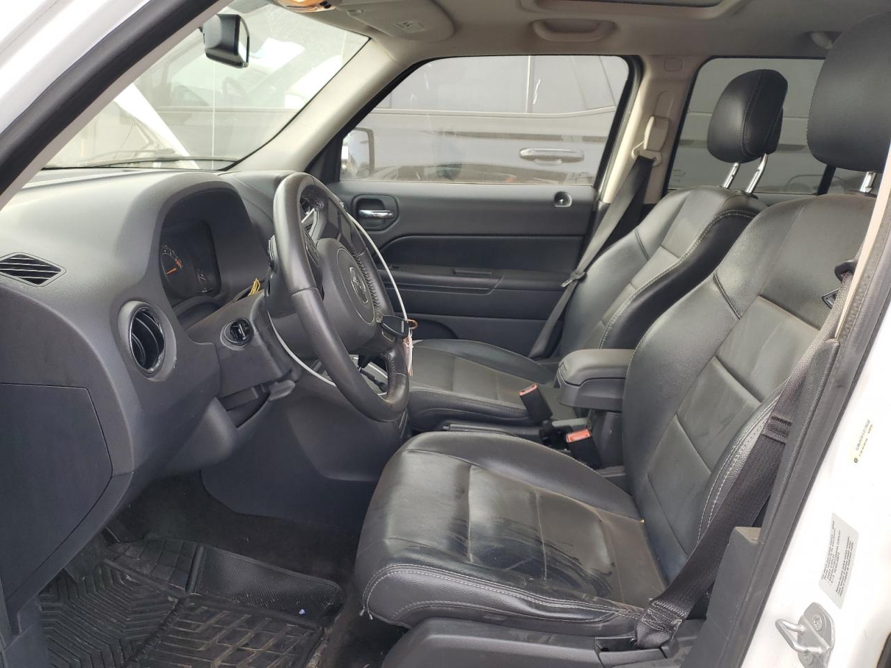 2015 Jeep Liberty (Patriot) - Image 7