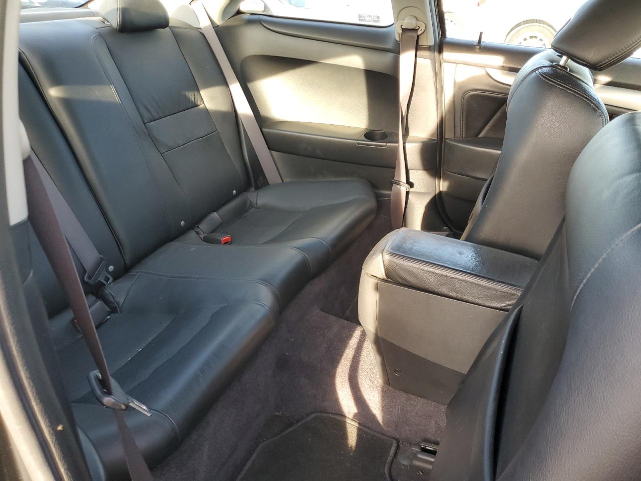 2003 Honda Accord - Image 10