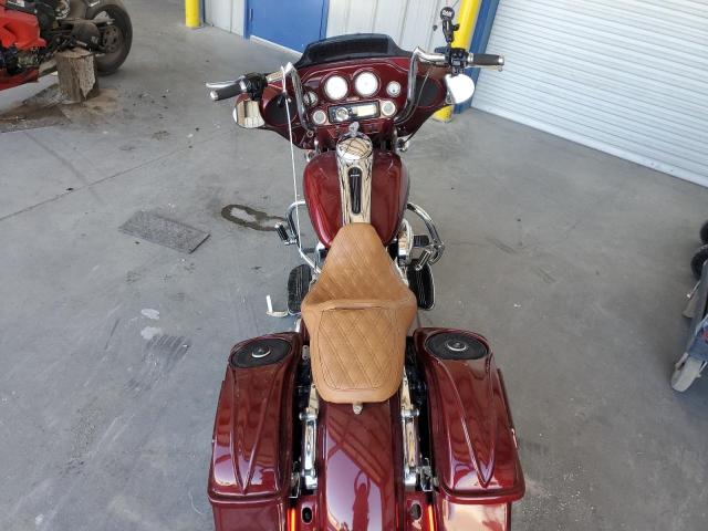 2011 HARLEY-DAVIDSON FLHX   