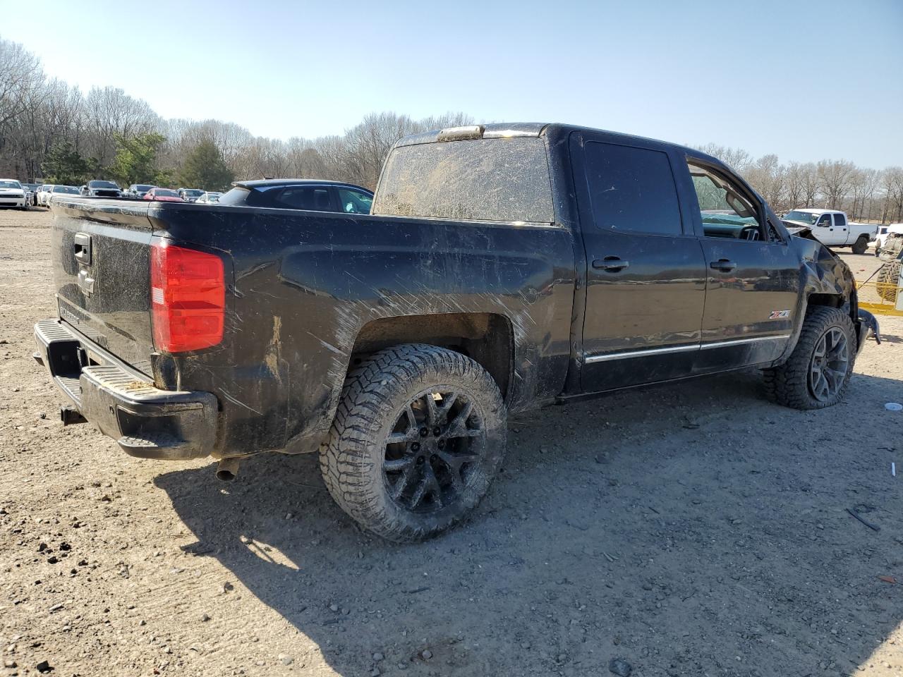 2015 Chevrolet Silverado - Image 3