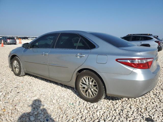  TOYOTA CAMRY 2017 Srebrny
