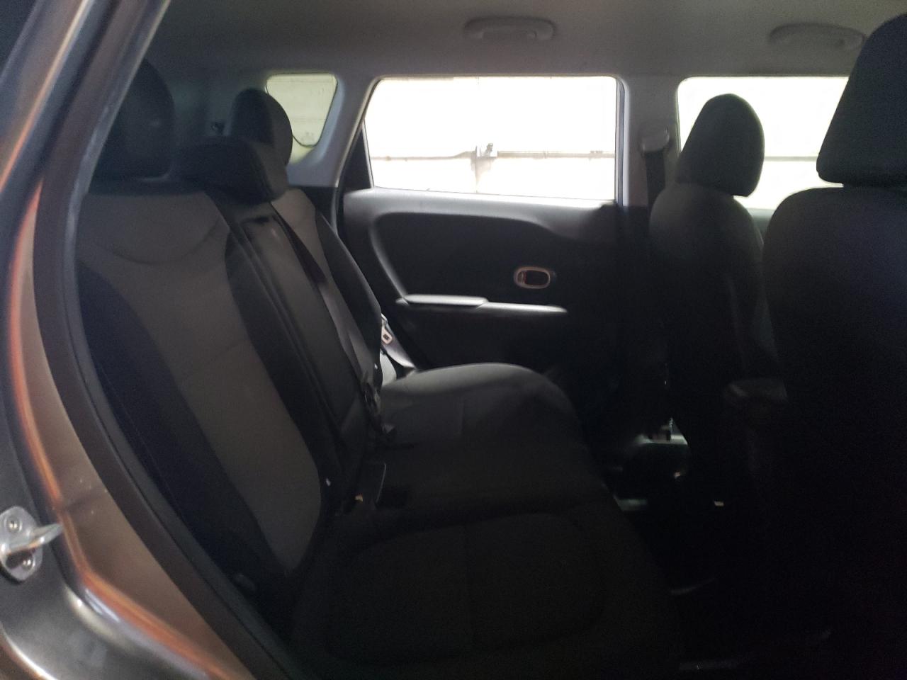2017 Kia Soul - Image 10