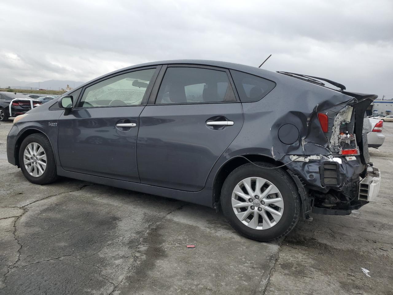 2014 Toyota Prius - Image 2