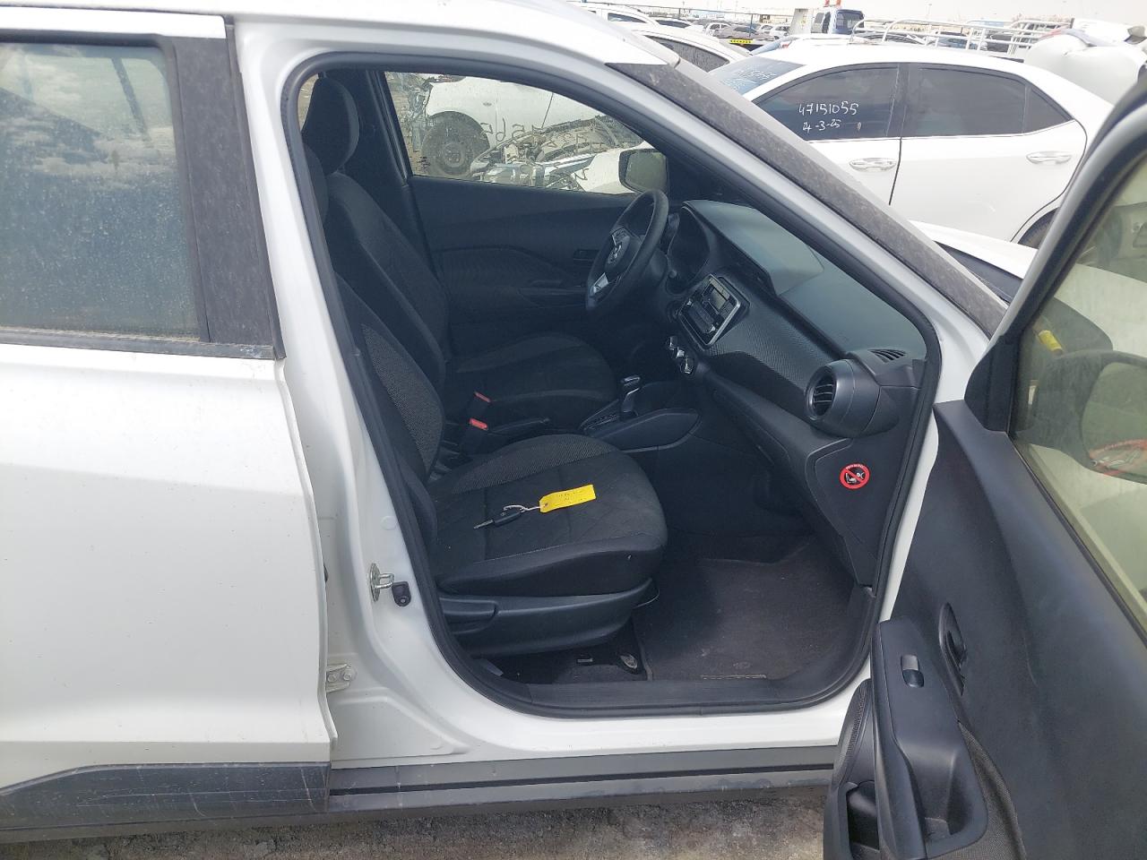 3N1CP5C92JL467802 - 2018 Nissan Kicks - #undefined