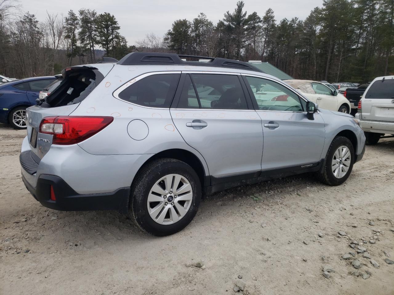 2019 Subaru Outback - Image 3