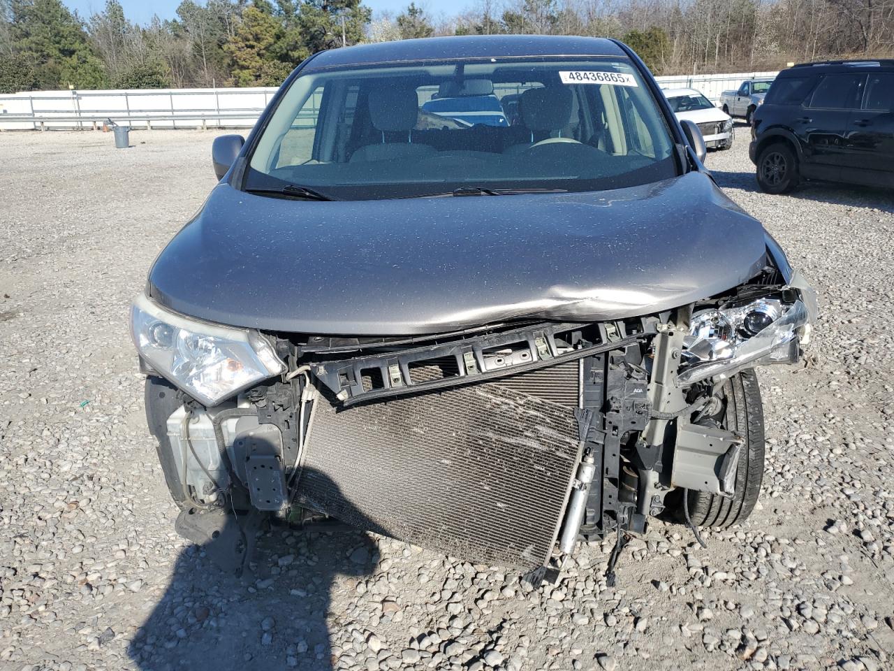 2015 Nissan Quest - Image 14