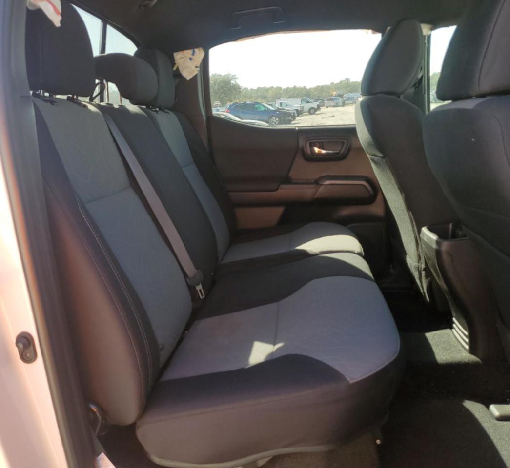 2021 Toyota Tacoma - Image 10