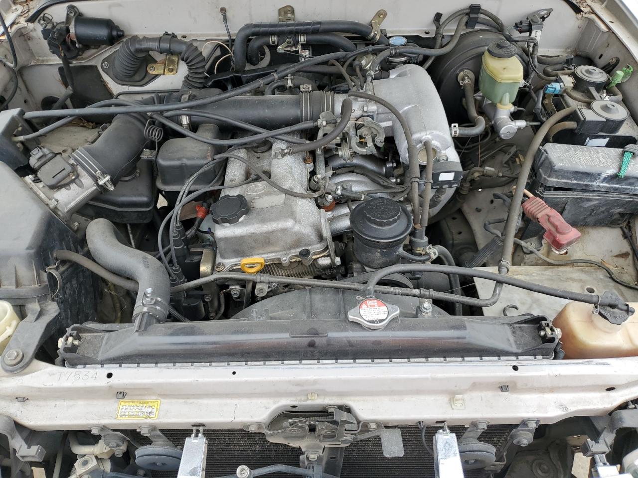2000 Toyota 4Runner - Image 12