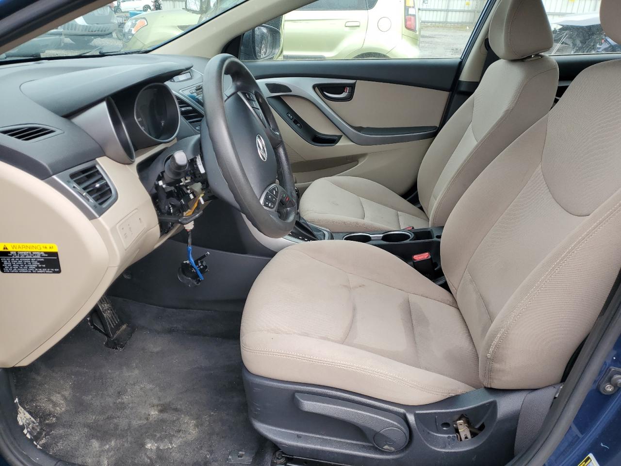 2014 Hyundai Elantra - Image 7