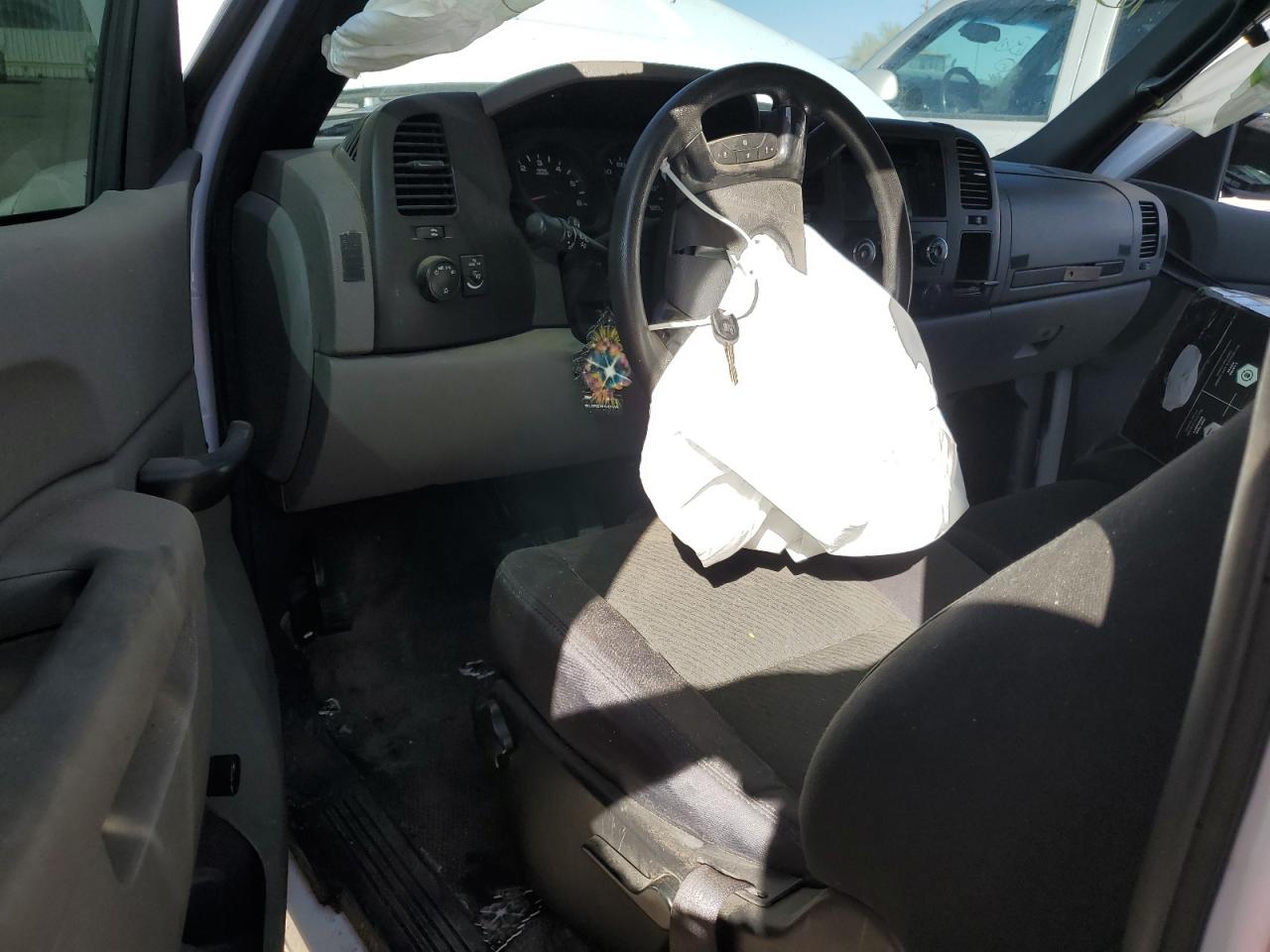 2013 GMC Sierra - Image 8