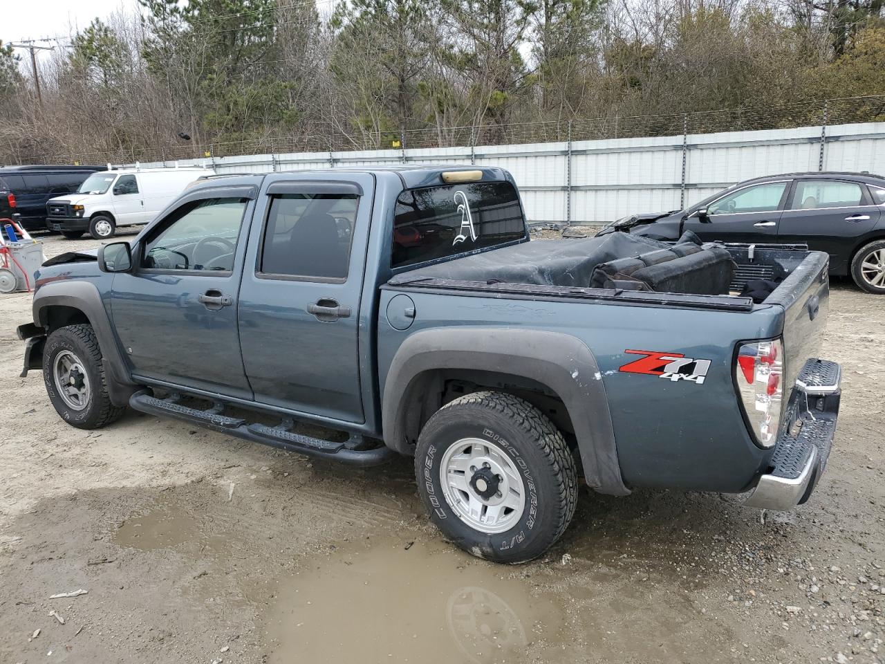 2006 Chevrolet Colorado - Image 2