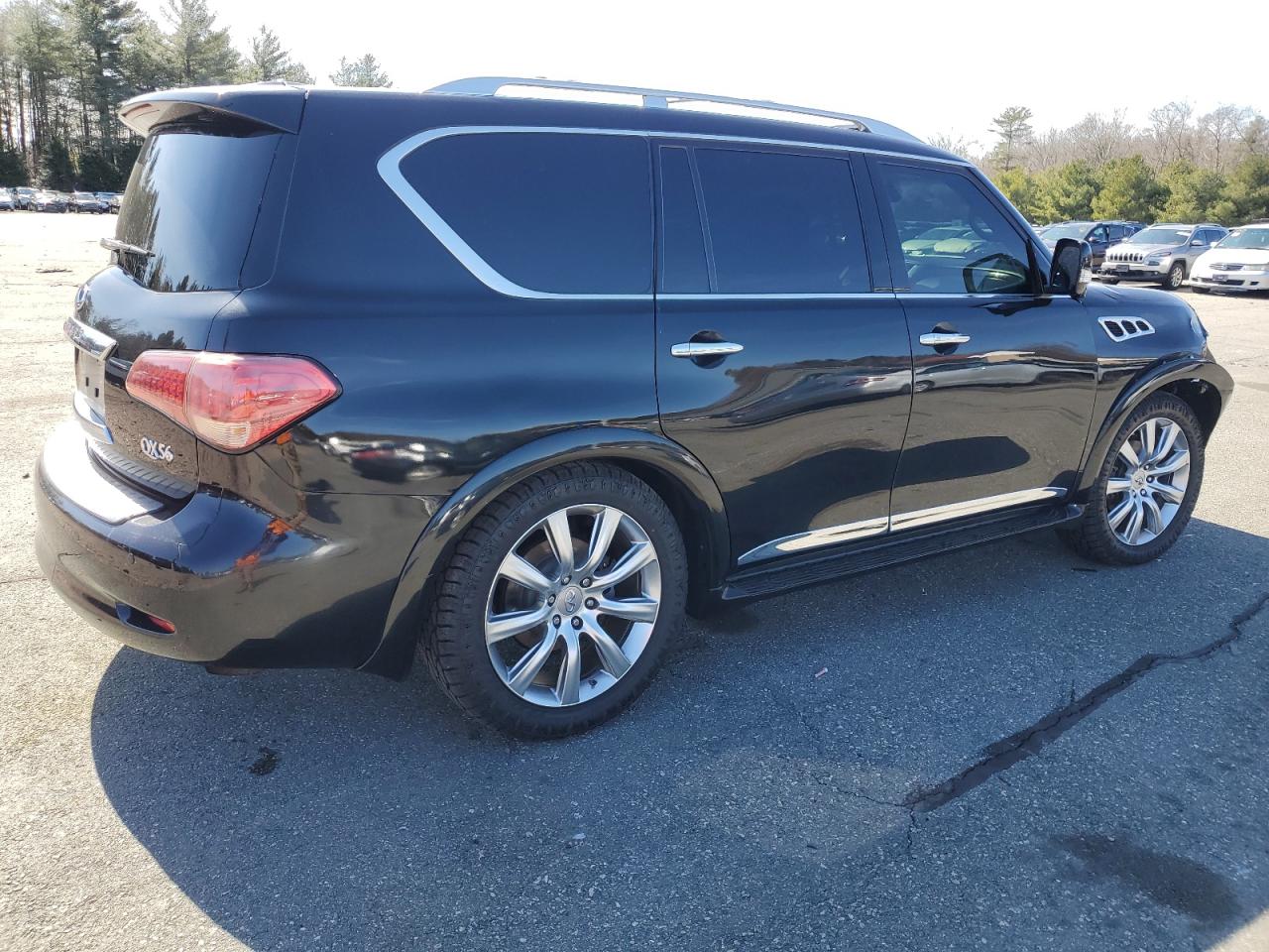 2011 Infiniti QX56 - Image 3