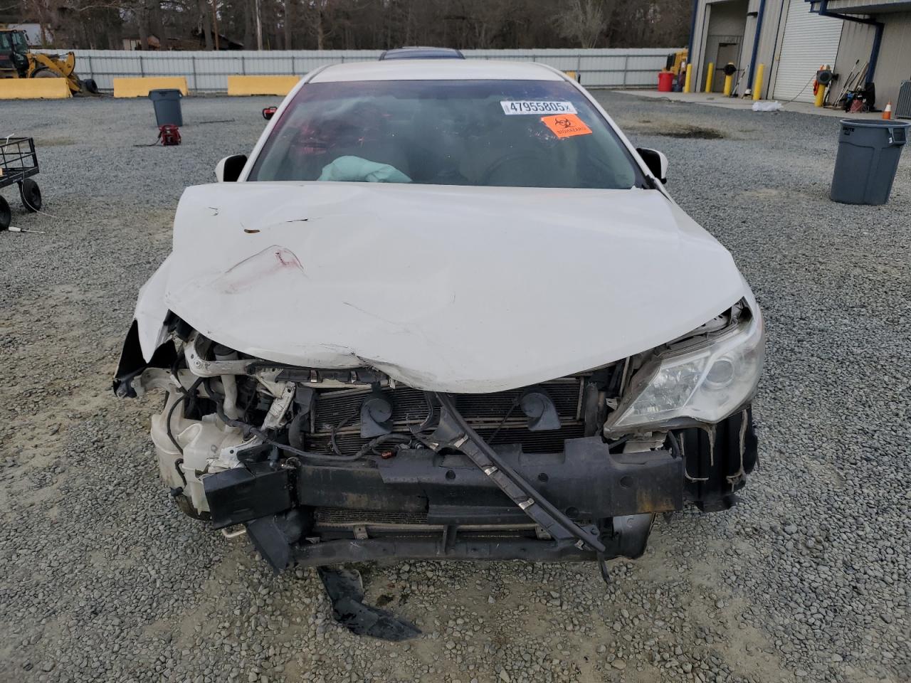 2014 Toyota Camry - Image 5