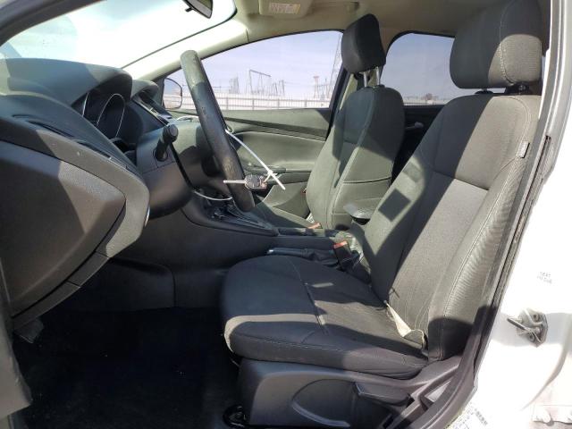 Седаны FORD FOCUS 2016 Белы