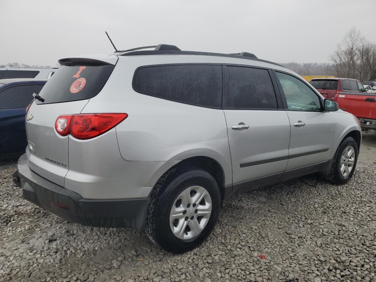 2012 Chevrolet Traverse - Image 3
