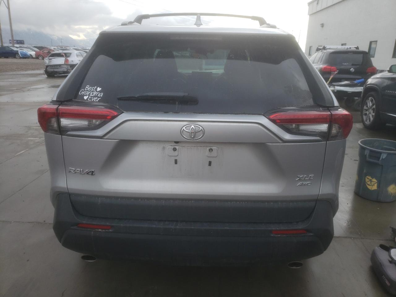 2019 Toyota Rav4 Xle Premium VIN: 2T3A1RFV3KC054711 Lot: 47451075