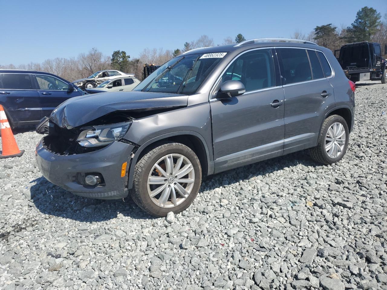 2016 Volkswagen Tiguan - Image 1