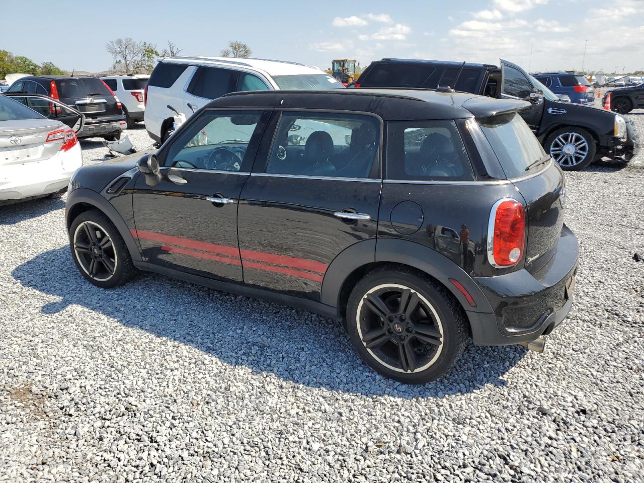 2011 MINI Cooper - Image 2