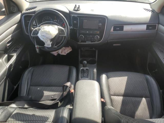  MITSUBISHI OUTLANDER 2015 Srebrny