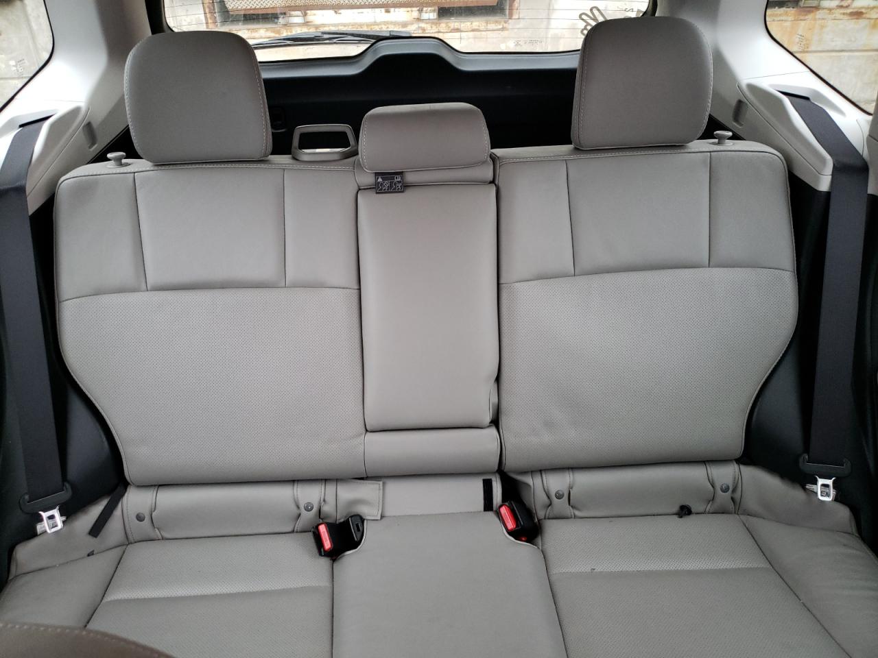 2015 Subaru Forester - Image 10