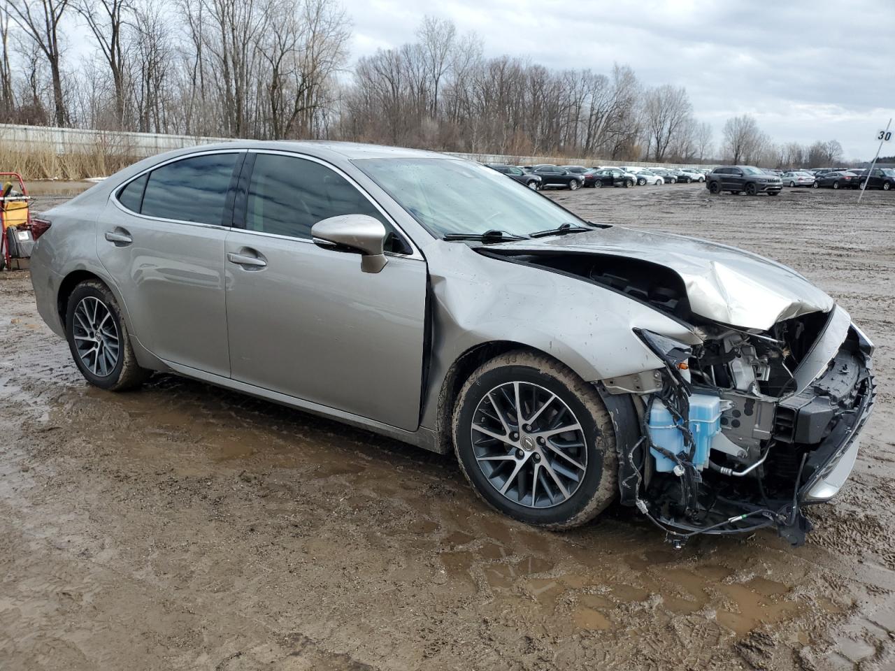 2018 Lexus ES - Image 4