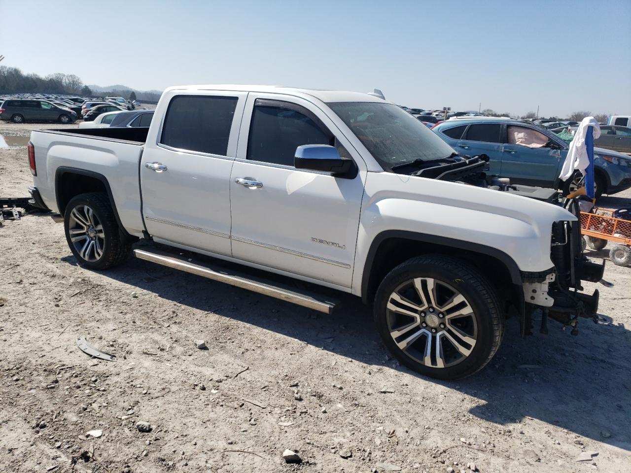 2018 GMC Sierra - Image 4