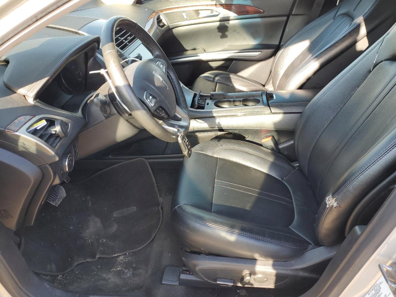2016 Lincoln MKZ - Image 7