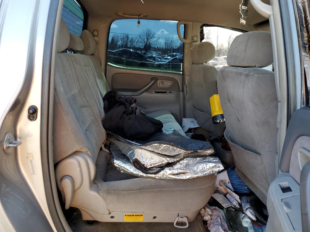 2004 Toyota Tundra - Image 10