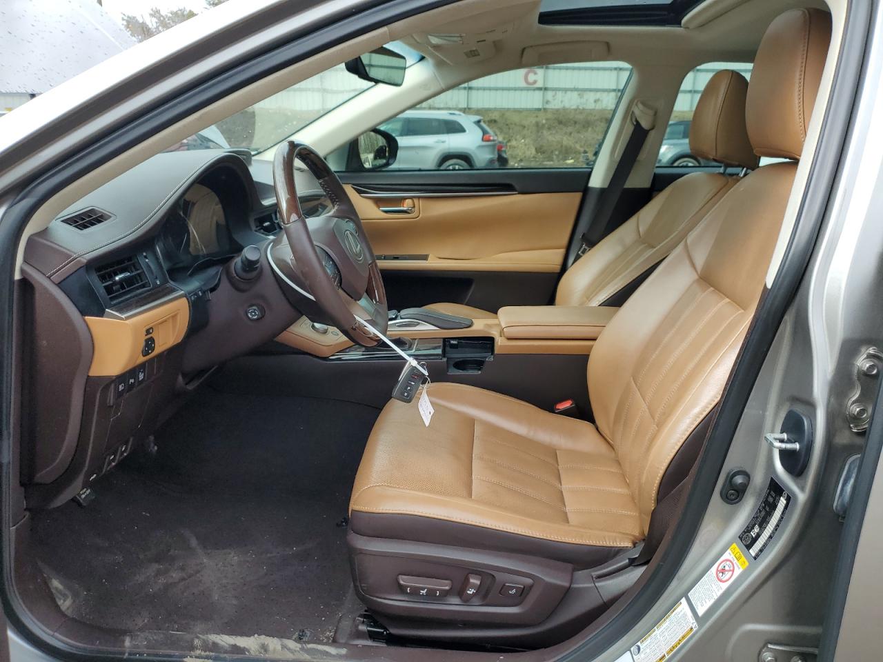 2018 Lexus ES - Image 7