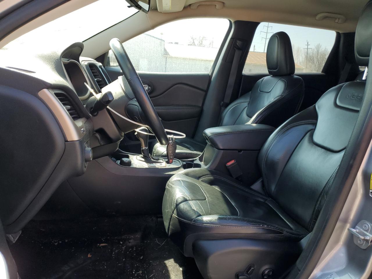 2017 Jeep Grand Cherokee - Image 7