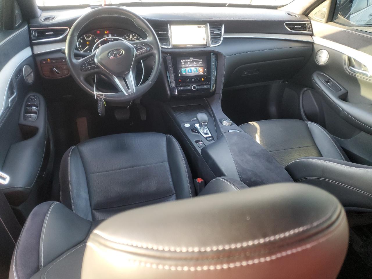 2020 Infiniti QX50 - Image 8