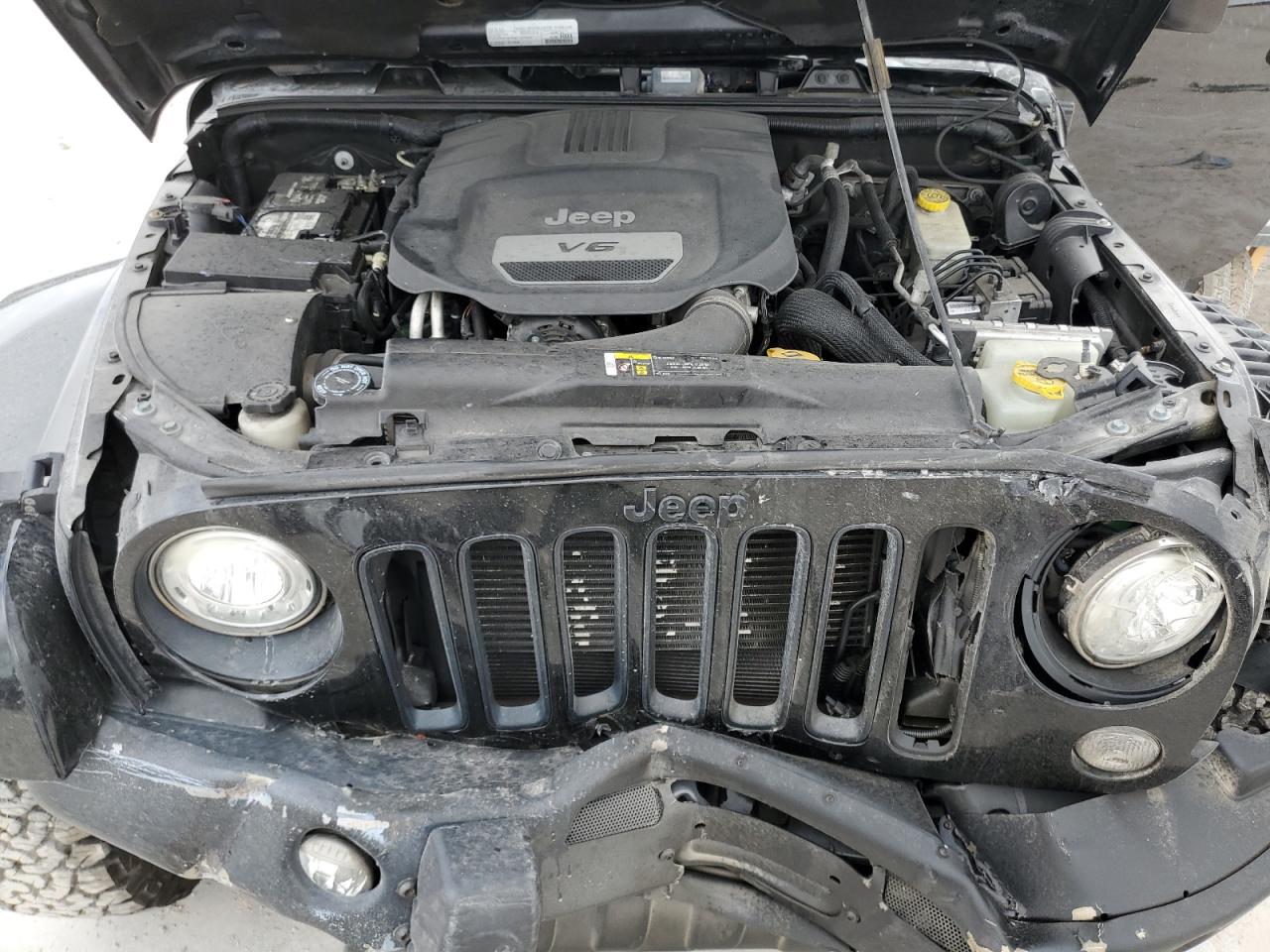2017 Jeep Wrangler - Image 11