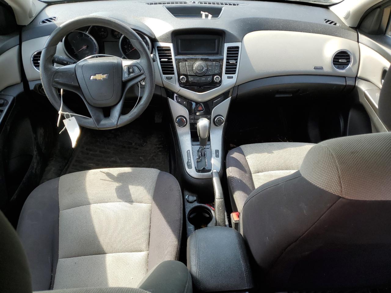 2013 Chevrolet Cruze - Image 8