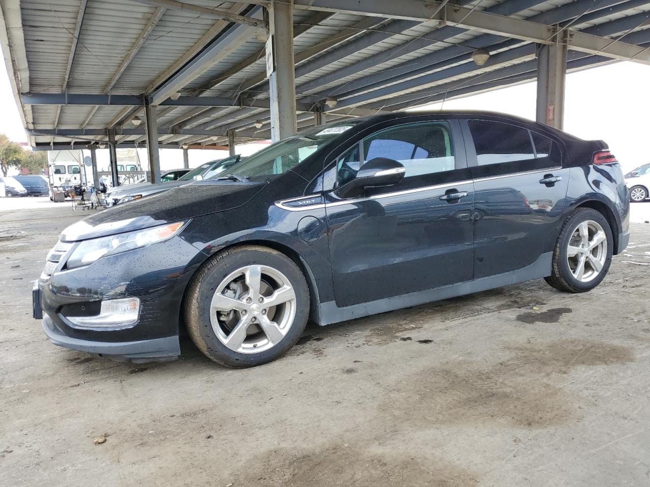 2015 Chevrolet Volt - Image 1