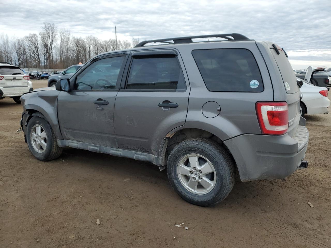 2009 Ford Escape - Image 2