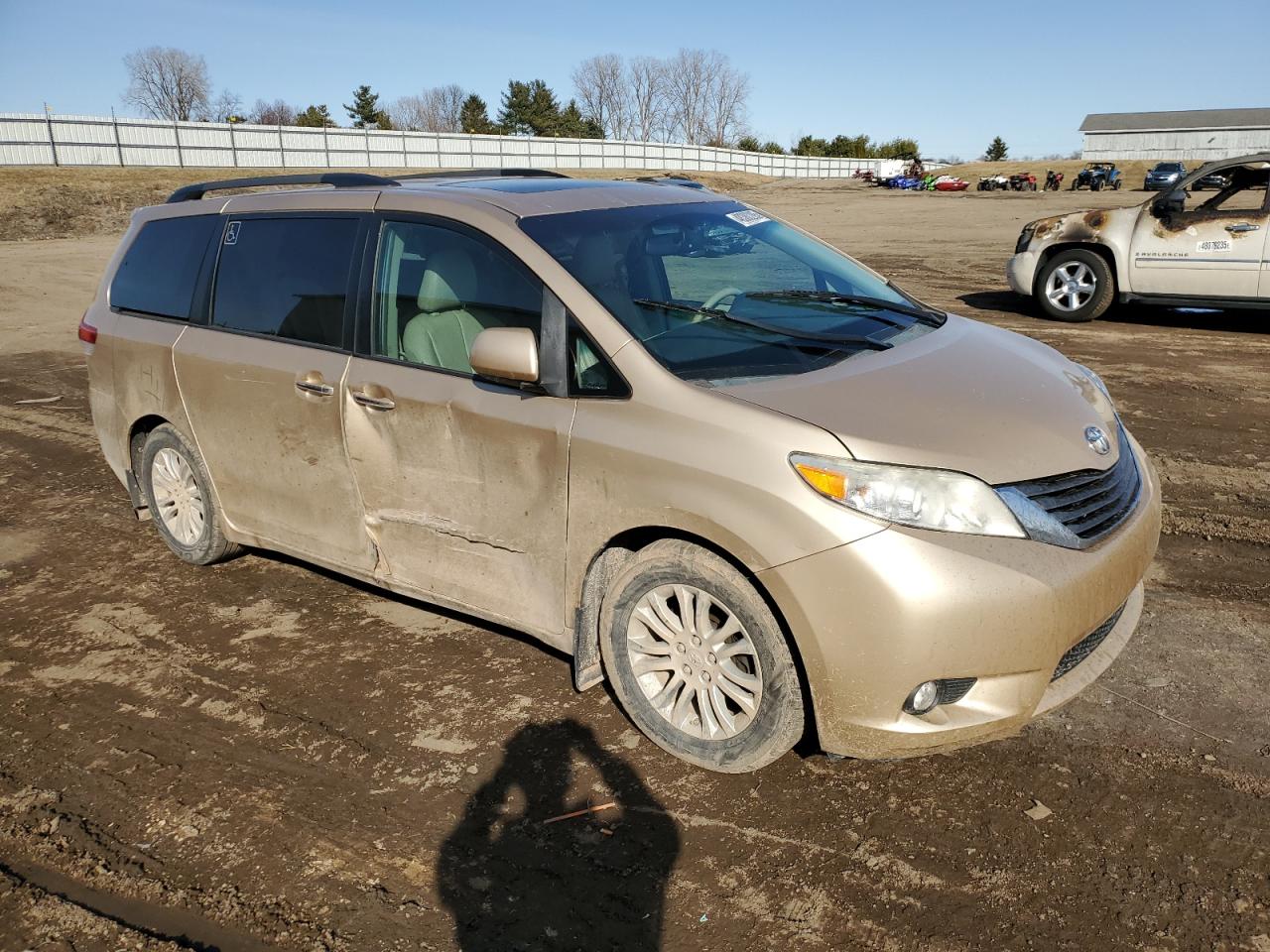 2012 Toyota Sienna - Image 4