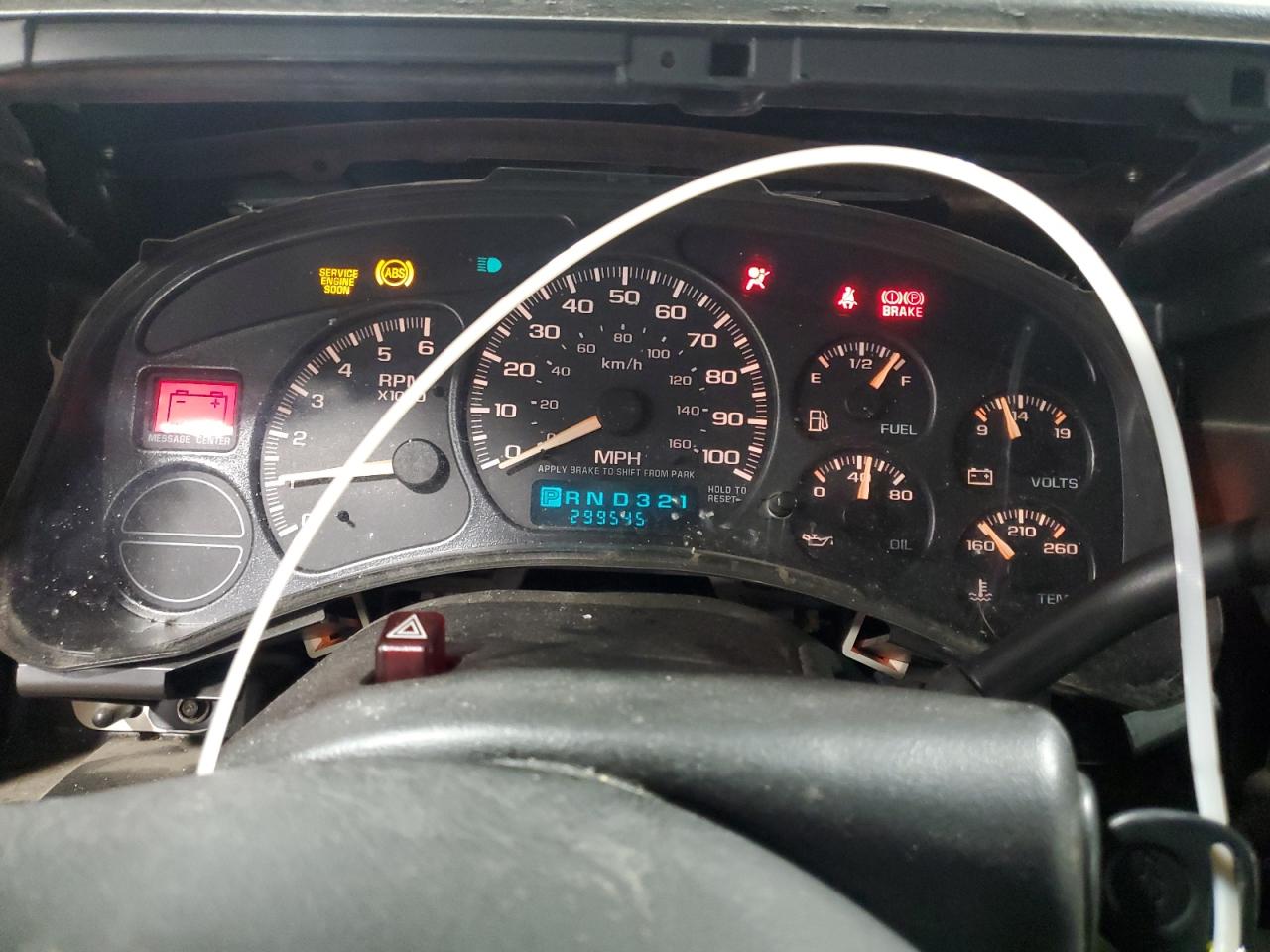 2002 Chevrolet Silverado - Image 9