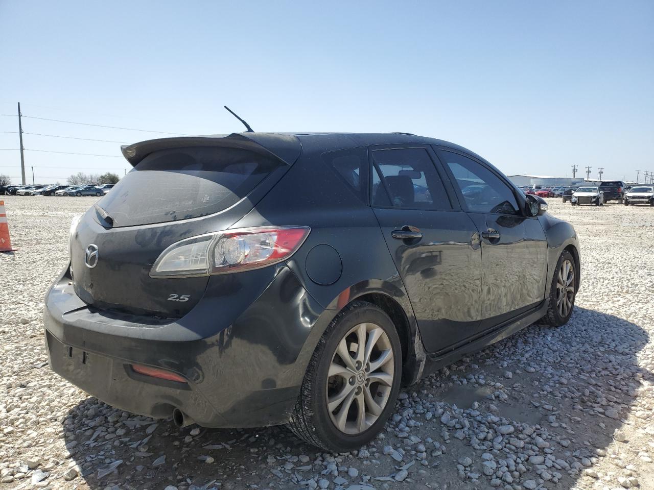2010 Mazda 3 - Image 3
