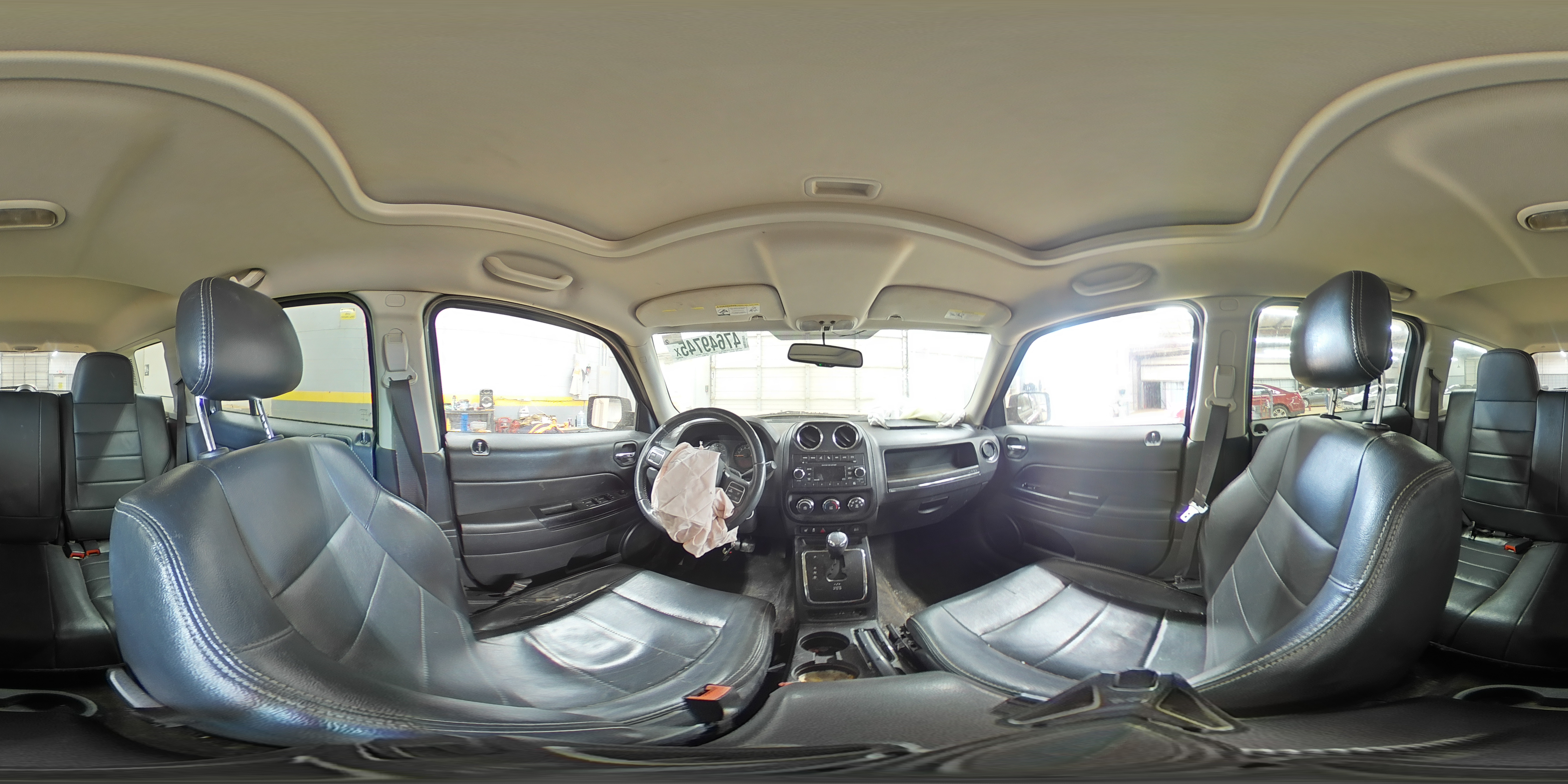 2015 Jeep Liberty (Patriot) - Image 14