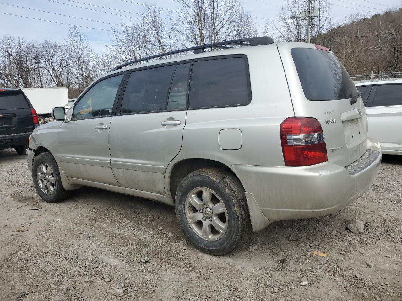 2004 Toyota Highlander - Image 2