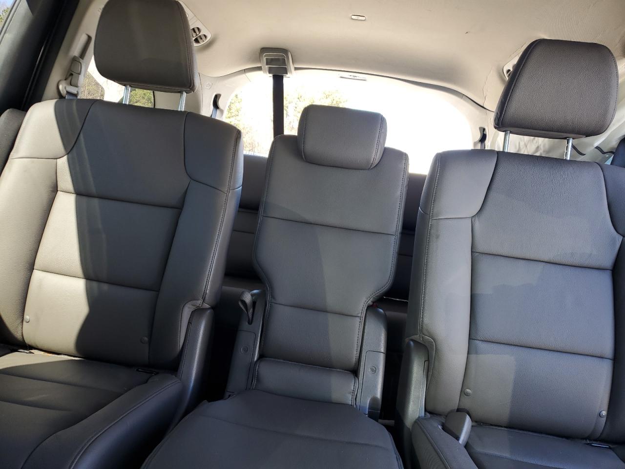 2015 Honda Odyssey - Image 10