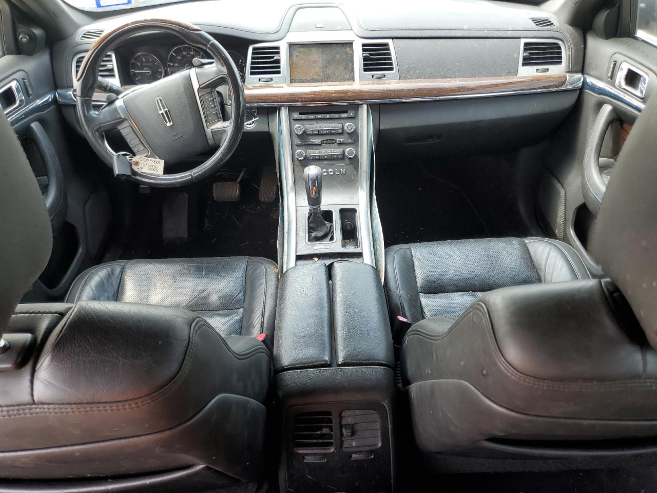 2010 Lincoln MKS - Image 8