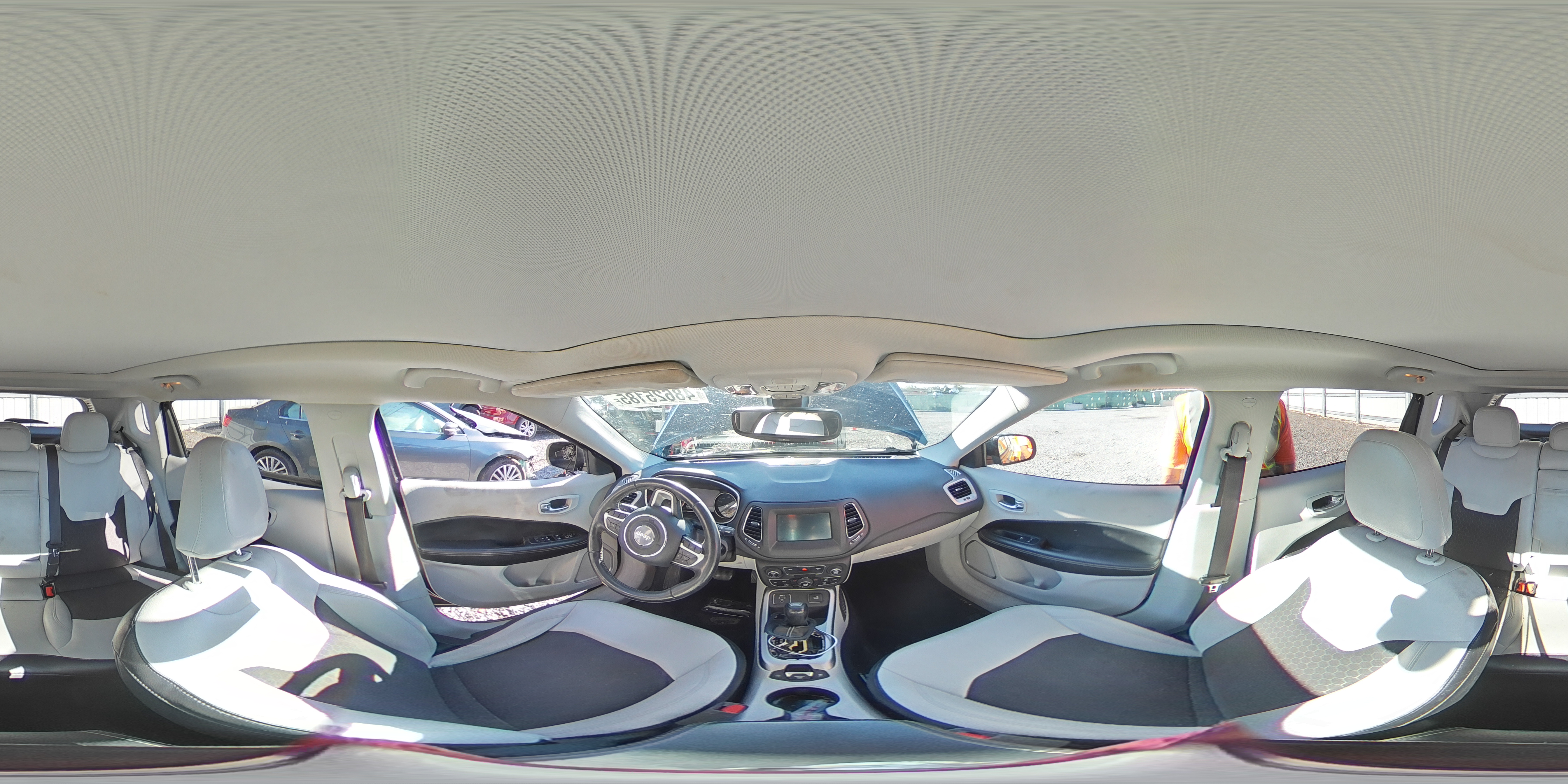 2019 Jeep Compass - Image 13