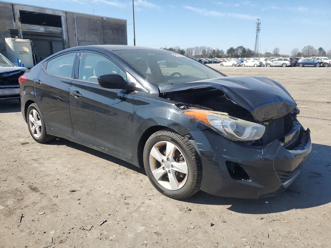 2013 Hyundai Elantra - Image 4
