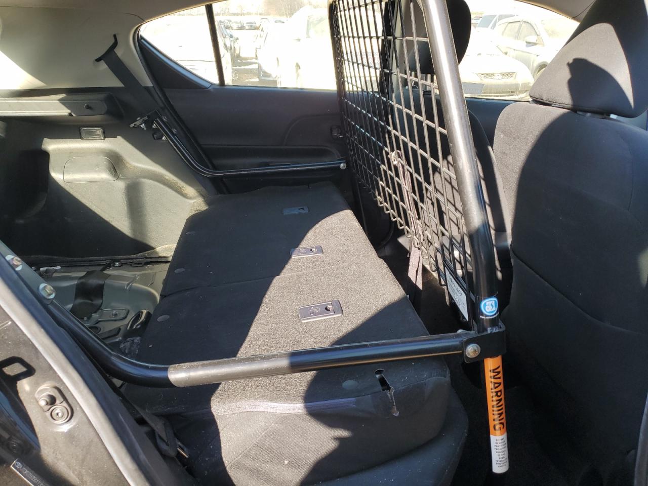 2016 Toyota Prius - Image 11