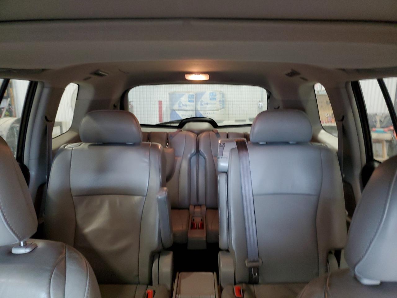 2012 Toyota Highlander - Image 10
