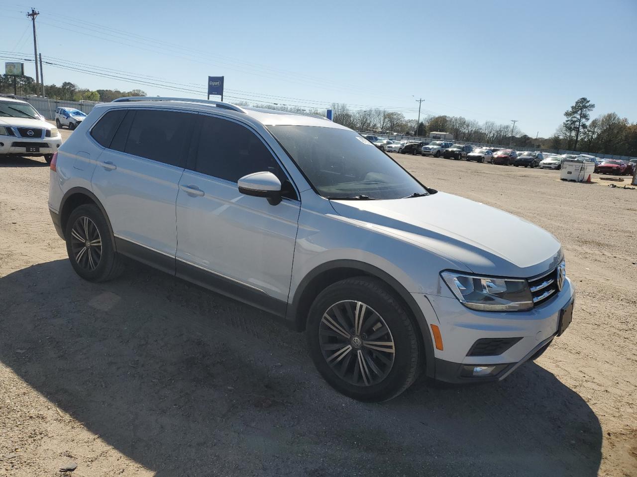 2018 Volkswagen Tiguan - Image 4